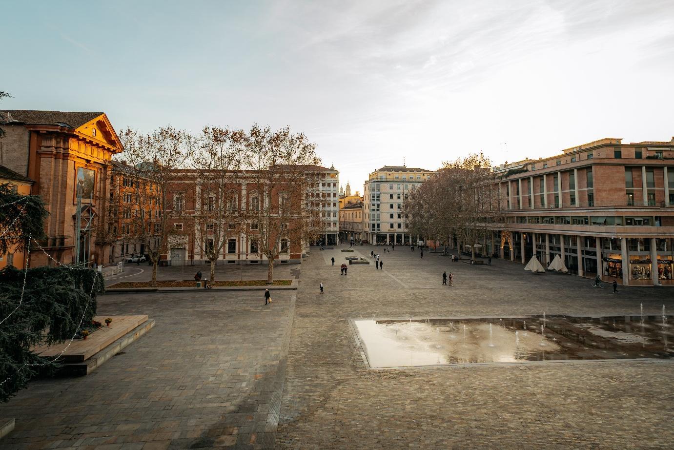Challenge #4: Rethinking Piazza della Vittoria through Nature and Climate
